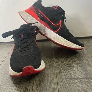Nike Women’s Black and Red Running Shoes